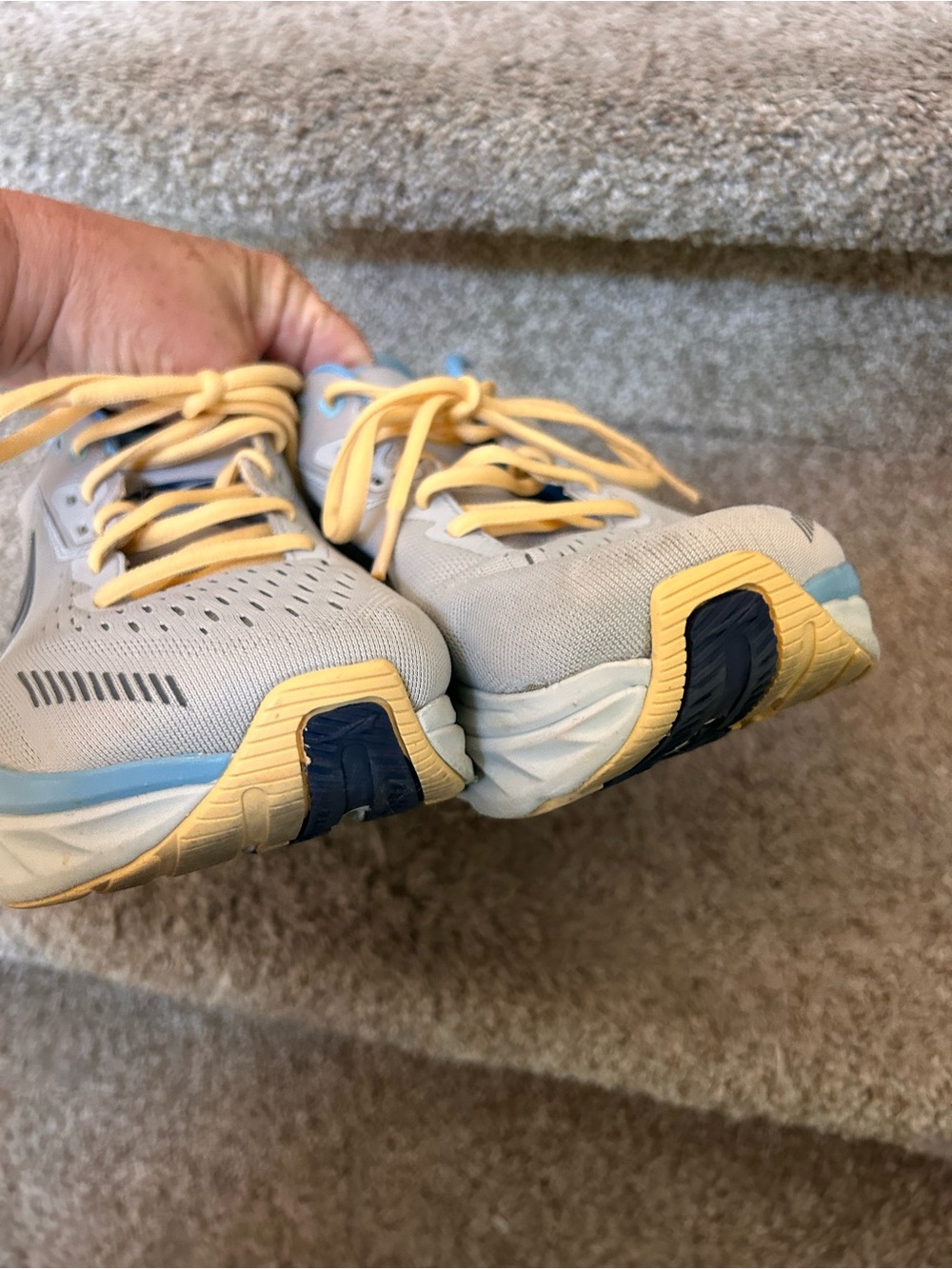 Altra Women’s Via Olympus Running Walking Wide Toe Box Comfort Shoe. Grey. 7.5 - Picture 3 of 8